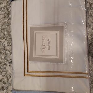 Hotel collection Euro Sham Valcourt